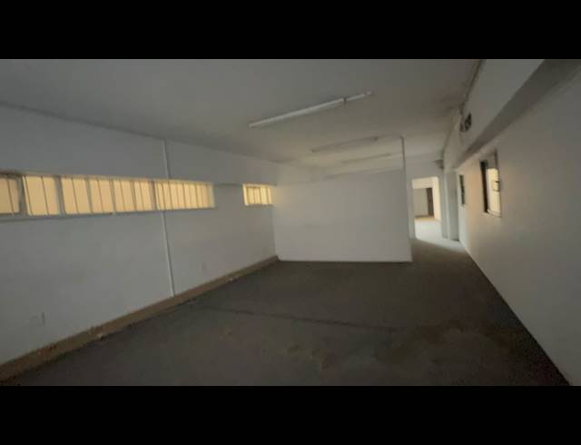 800M² WAREHOUSE TO LET IN SELBY